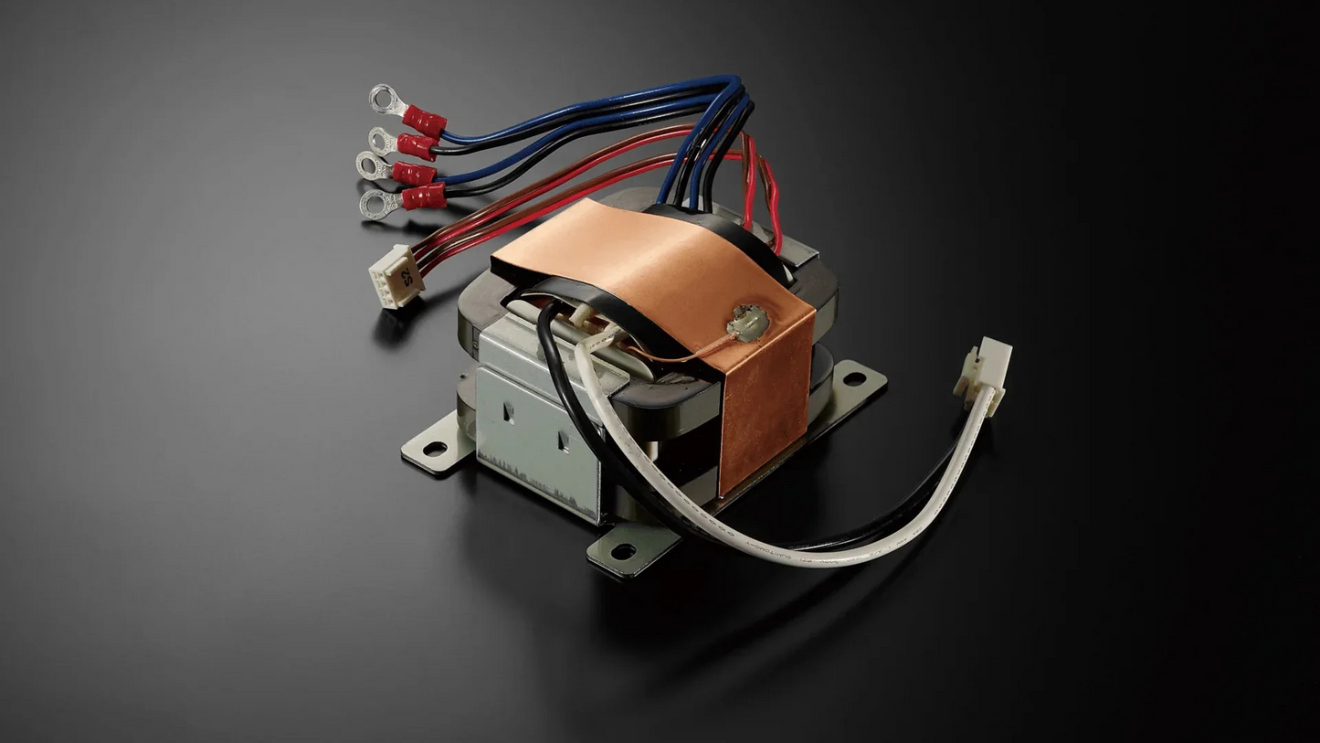 Luxman D-03X CD Player, Luxury HiFi Dealer in Timonium Maryland