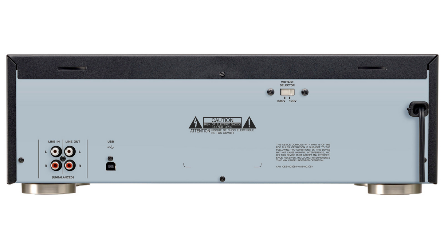TEAC Audio W-1200 Dual Cassette Deck, HiFi Dealer in Timonium Maryland