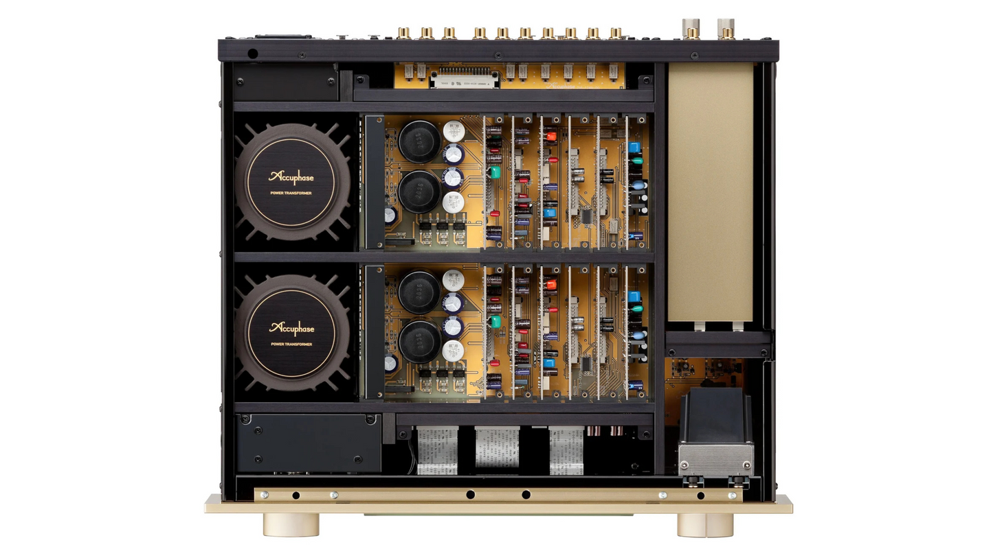 Accuphase C-2900 Precision Stereo Preamplifier, Luxury HiFi Dealer in Timonium Maryland