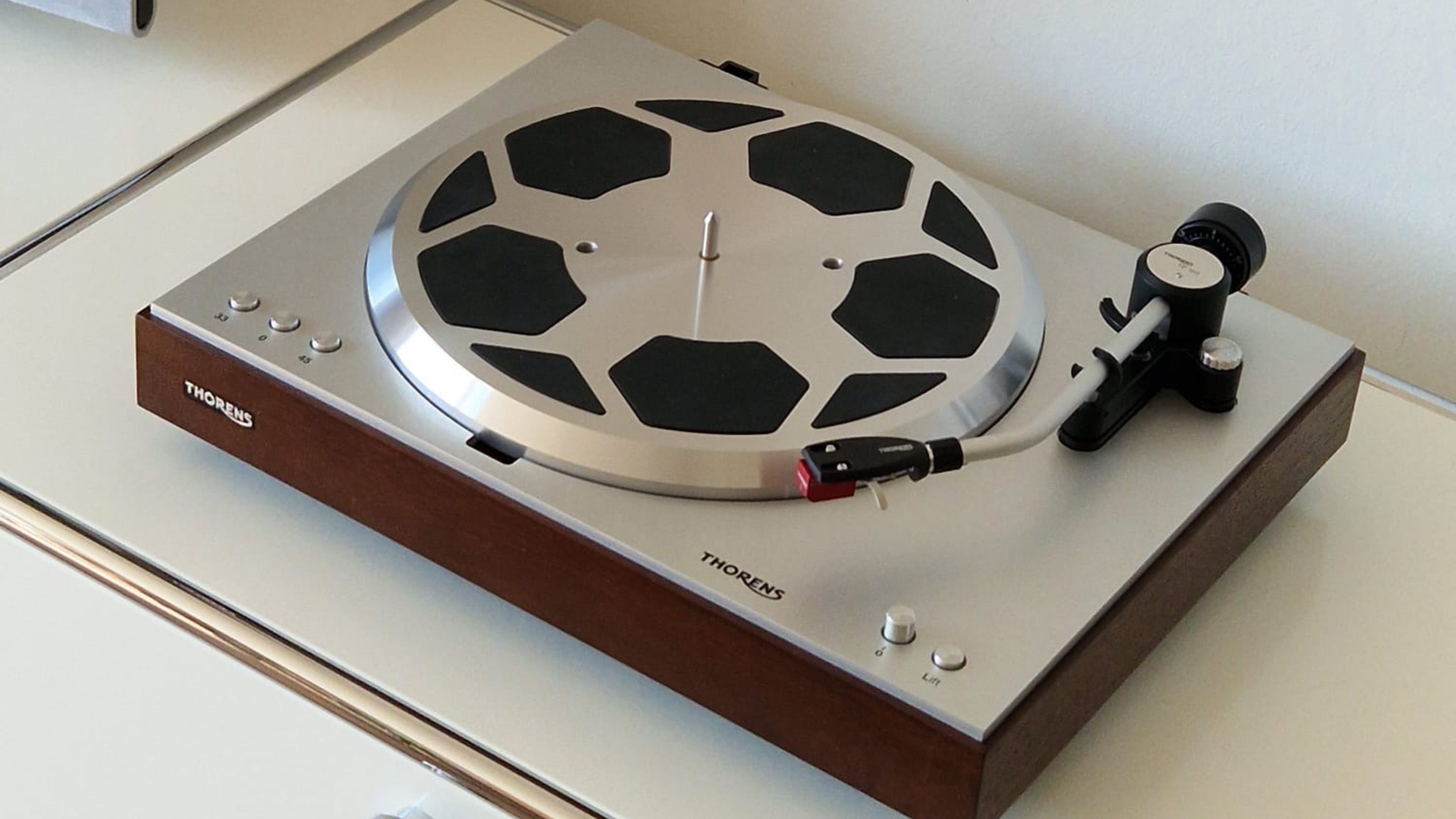 Thorens TD 404 DD high end Turntable dealer in Timonium Maryland
