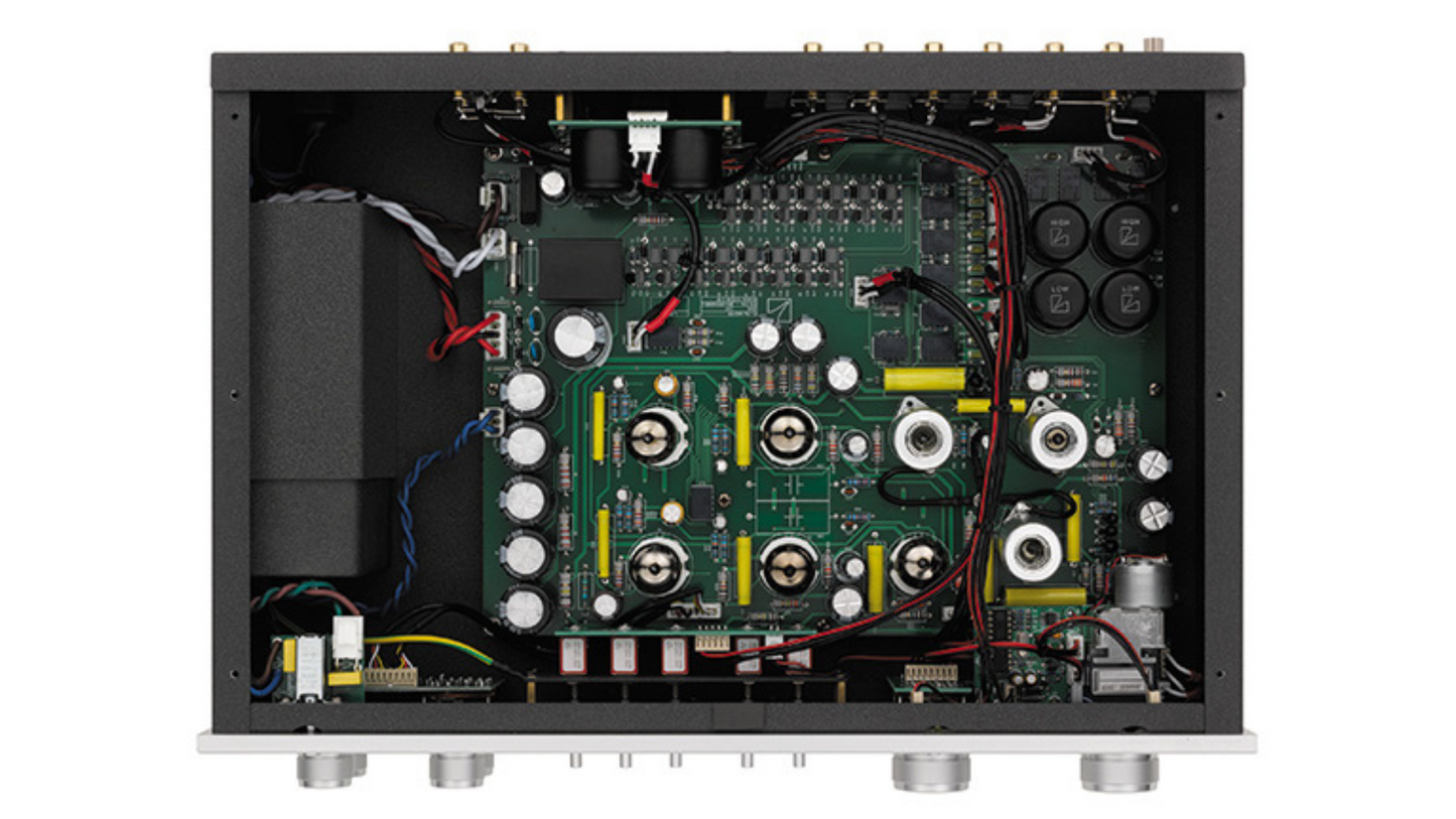 Luxman CL-38uC Vacuum Tube Control Amplifier