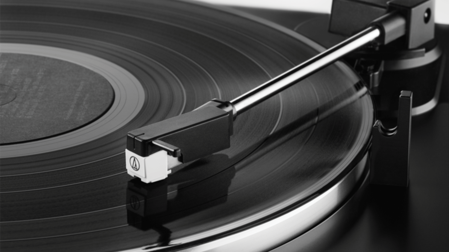 Audio-Technica AT-LP60XBT Fully Automatic Wireless Belt-Drive Turntable