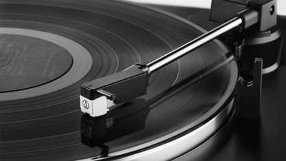 Audio-Technica AT-LP60XBT Fully Automatic Wireless Belt-Drive Turntable