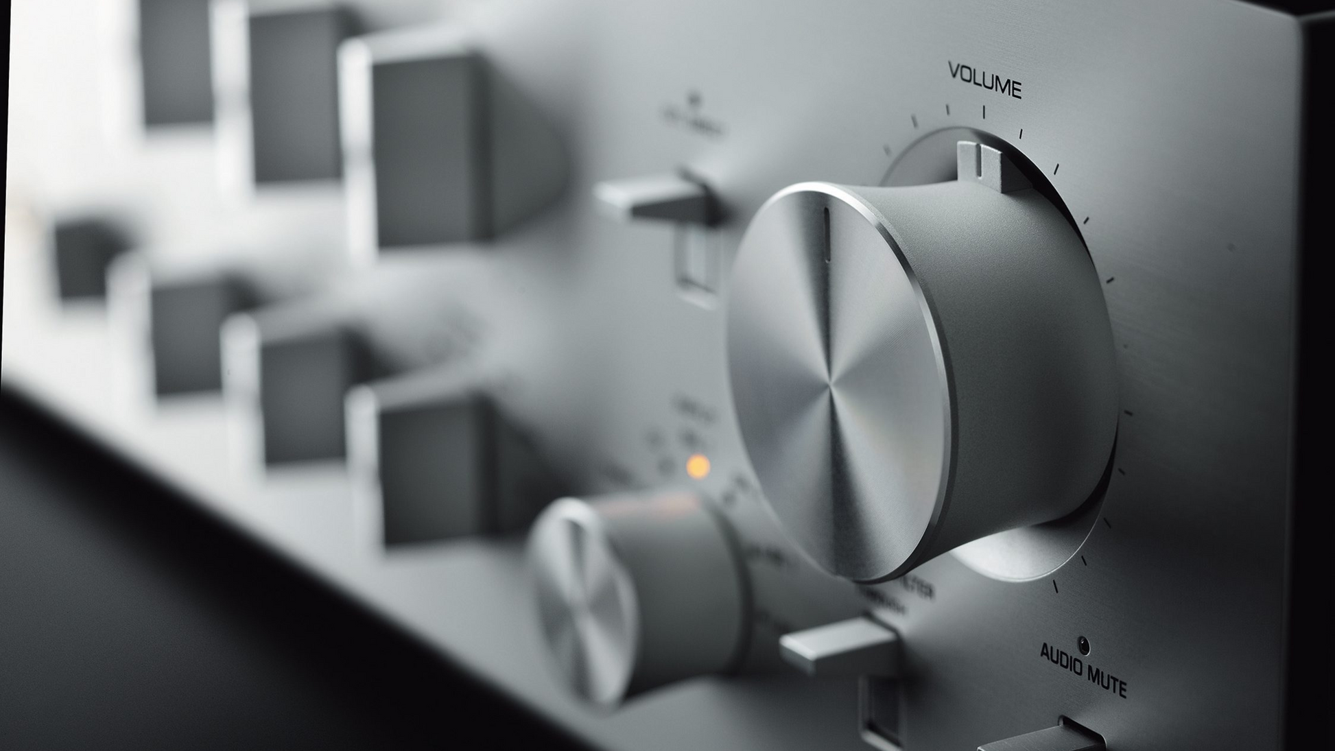 Yamaha C-5000, Hi End Preamplifier dealer in Timonium Maryland 