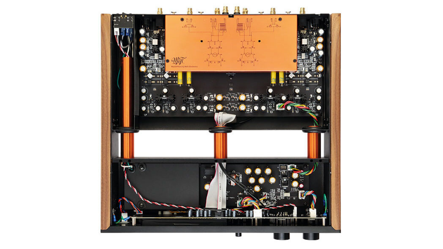 MoFi Electronics MasterPhono MM/MC Phonostage Preamplifier