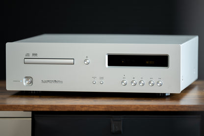 Luxman D-03X CD Player and DAC (Used)
