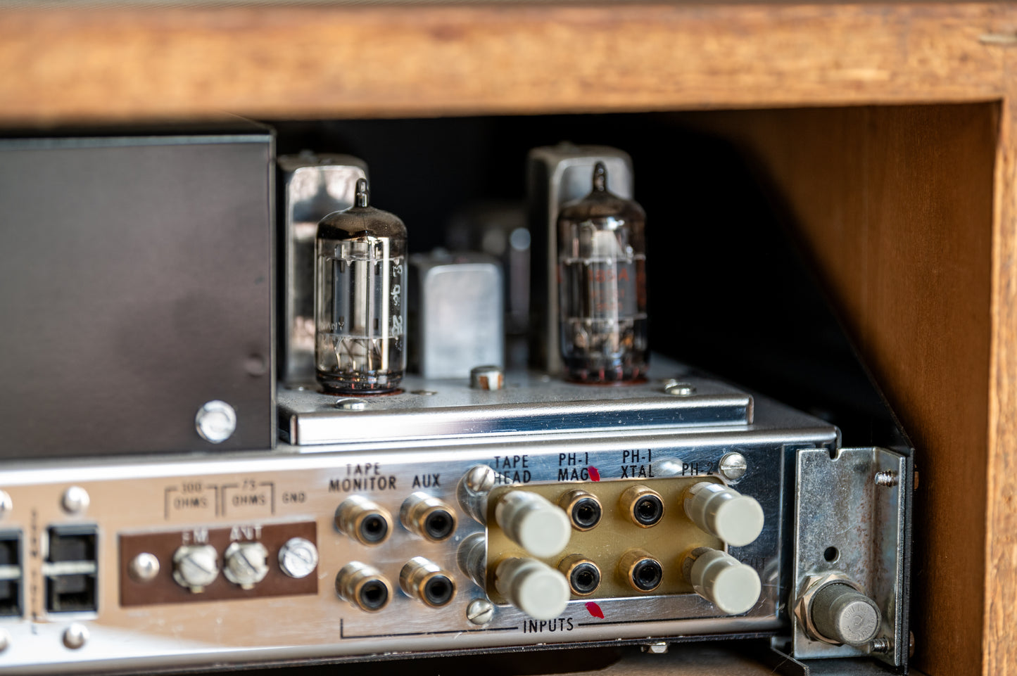 McIntosh MX110Z Stereo Tube Tuner Preamplifier with Wood Cabinet (Used) – Vintage