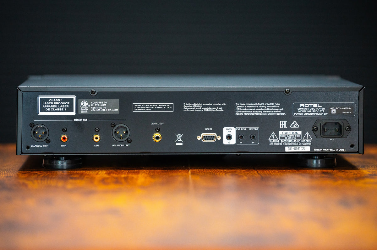 Rotel RCD-1572 CD Player