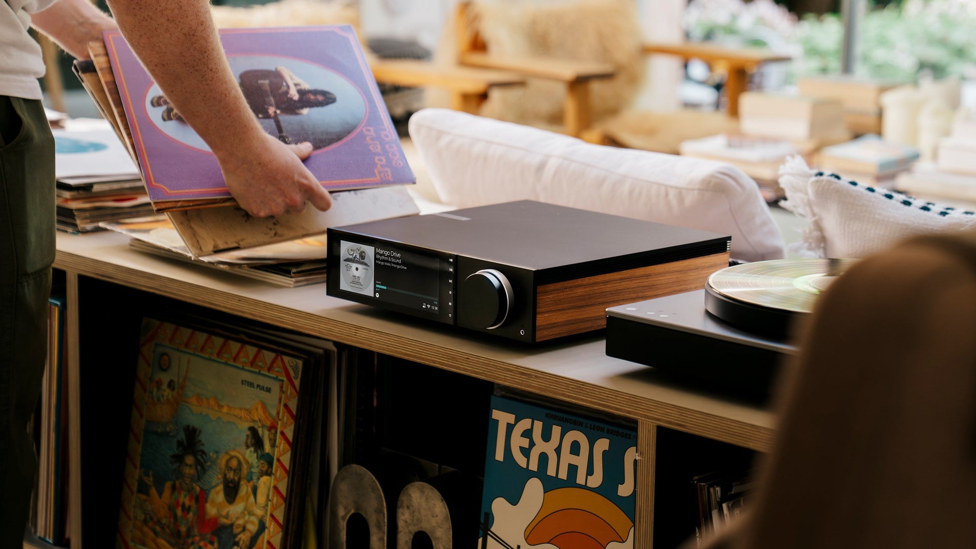 Cambridge Audio Evo 150 SE Streaming Amplifier - Cambridge Audio Dealer in Timonium, MD - Demo Cambridge Audio in Maryland