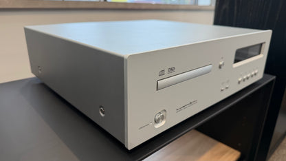 Luxman D-03X CD Player (USED) (2)