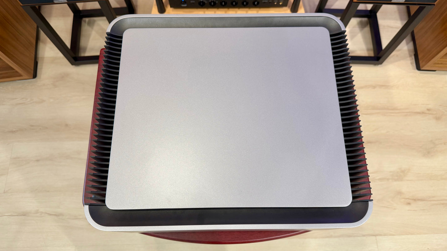 Cambridge Edge W (USED)