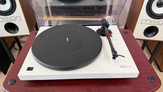 Music Hall MMF 2.3 White (Open Box)