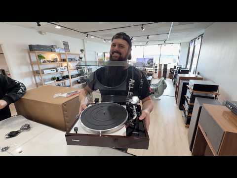 Thorens TD 1601 Sub-Chassis Belt-Drive Turntable